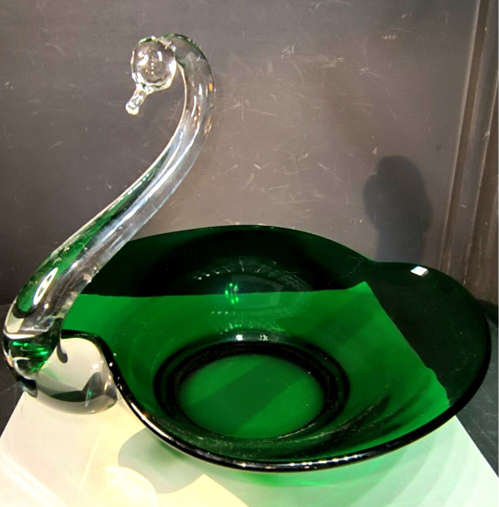 711 Green Swan Serving Bowl Viking UV Reactive